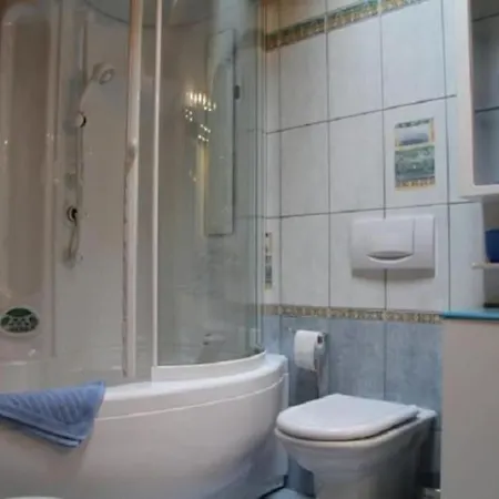 Chateau 43s Attique Apartment